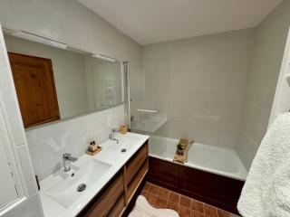 Beautifully Renovated 2 Bed Apartment - Arc 1950 - Refuge du Montagnard - 1