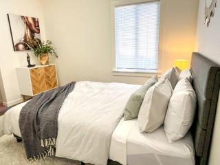 Cool and Classy Steps to Downtown - 4