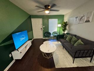 Green Haven 1Bed by Downtown Free Covered Parking - 3