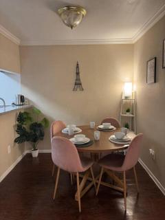 Paris Balcony by Medical Center and NRG Stadium - 2