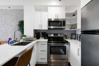 Pristine Parc Avenue Pad With Parking - 1