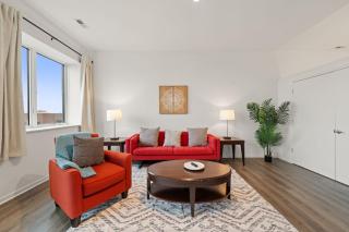 Spacious 3BR Urban Getaway w Gym - 4