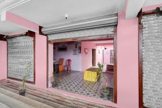 SPOT ON Fauzi Restaurant And Hotel - 1