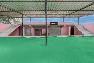 SPOT ON Fauzi Restaurant And Hotel - 2