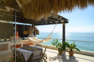 Beachfront Penthouse Stunning Ocean Views - 6