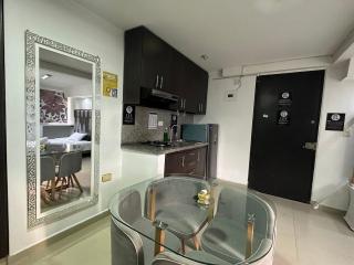 RG Deluxe Studios, 5 min Clínica Imbanaco, Cosmocentro y Plaza de Toros - 3