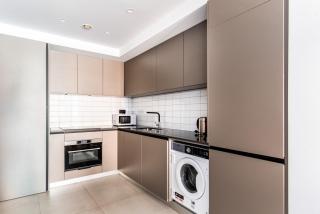 Blueground El Raval city view nr Plaça Reial BCN-198 - 6