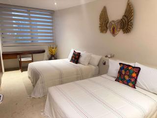 Luxury Oceanfront Escape - 5