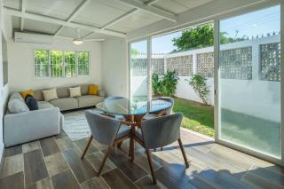 Casita Walk to Surf and Town - 0