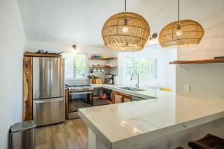 Casita Walk to Surf and Town - 8