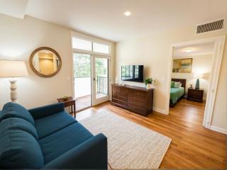 Boutique KTown Stays With Breathtaking Rooftop Views - 6