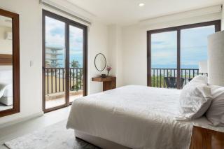 Luxury Canuva Beachfront Condo Pool Concierge - 2