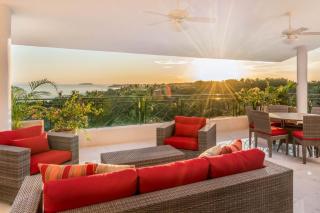 Luxury Oceanview Penthouse in HDM - 9