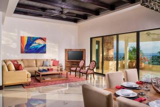 Luxury Oceanview Penthouse in HDM - 9