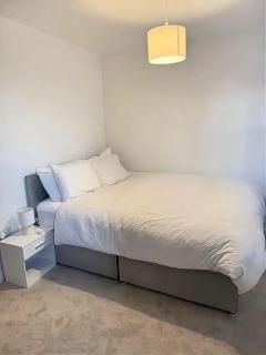 Fully Equipped House By Amara Apartments Contractors Accommodation Coventry - 9