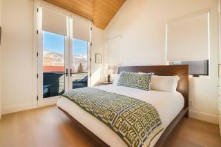 Sundance 2nd Half Dates Open New Home Hot Tub - 1