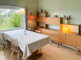 Family Cabin With Fjord Views In Drøbak Heights - 2