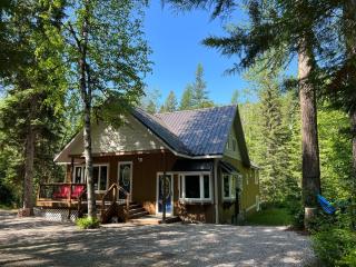 Glacier Snow Fox Lodge - Inside Glacier Park - 0