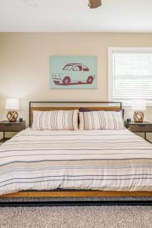 4BD-3BA Chic Timeless Elegance - 15 Mins to DT - 7