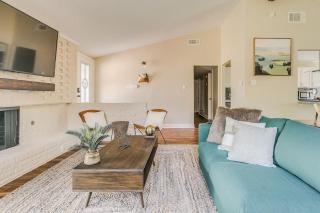 4BD-3BA Chic Timeless Elegance - 15 Mins to DT - 3