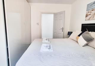 Stylish & Modern 2BR Flat nr Nottingham City Centre - 2