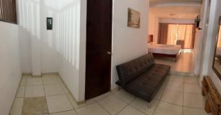 El Canadiense - Canoas De Punta Sal - 7