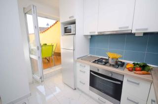 Three-Bedroom Apartment Crikvenica near Sea - 6