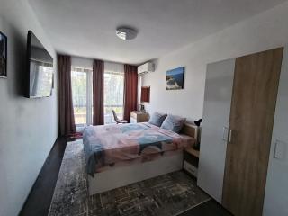 Comfortable bed and nice view - 6