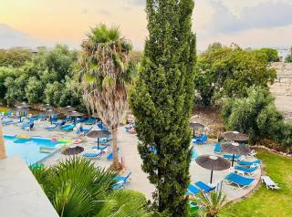 Harbour Haven 2 BR Gem steps fm sand and shops - 0