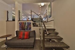 Ice District 2 Kings Private Parking Patio - 2