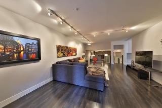 Ice District 2 Kings Private Parking Patio - 4