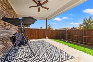 Lux Villa Private Backyard • 86” TV• Theater •Pong - 7