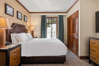 The Ritz-Carlton Club, 3 Bedroom Residence 8105, Ski-in & Ski-out Resort in Aspen Highlands - 2