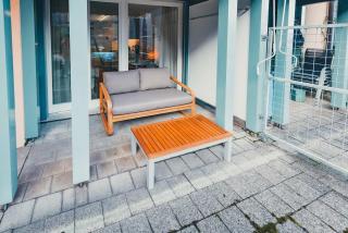 Surfers Deck near Interlaken, at lake with pool - 5