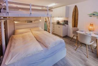 Surfers Deck near Interlaken, at lake with pool - 8