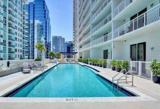 36th floor Brickell bay view 1BR 2 Queens and Sofa Bed - 6