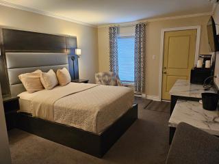 Newfound Inn and Suites - 1