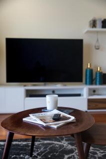 Bright Cozy Apartment - 7