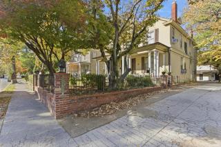 Historic Midtown Apartment - 6