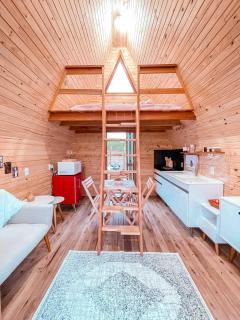 Mini Chalé Suiço com Jacuzzi - Taquara - 1