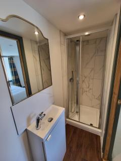 Gardeners Cottage - 1