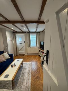 The Cosy Nook Angmering Grade II Listed Cottage - 1 Bedroom Retreat - 2