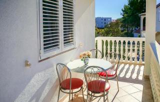 Awesome Apartment In Vodice With Wifi - 9
