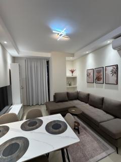 Golden Tower City Center Tirana Apartment - 7