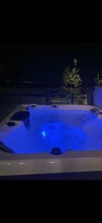 Modern 5 Bedroom Luxury Home with Sea Views and Hot Tub - 5