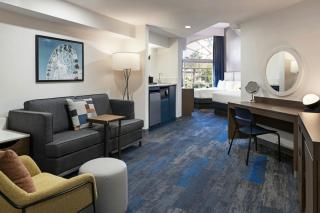 City Express by Marriott Santa Ana/Orange County Airport - 6