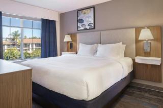 City Express by Marriott Santa Ana/Orange County Airport - 3