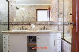 Apto em Cabo Frio em Frente a Praia com Varanda - 4