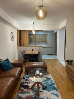 The Copper Leather Suite - 8