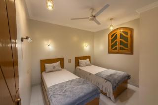 Oscar Apartment 10 - 1